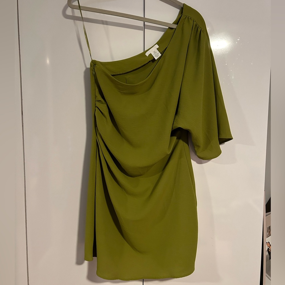 H&M off the shoulder green dress, size M with side zipper